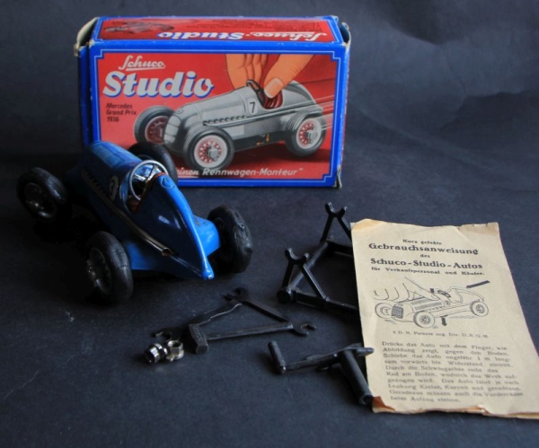 Schuco Mercedes-Benz Rennwagen 1949 Studio 1050 US Zone Blechmodell mit Friktionsantrieb in Originalkarton (2517)